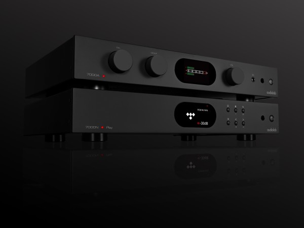 Audiolab 7000 A + 7000N Play inkl DC Block 6